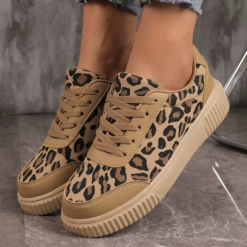 Orthopedic Leopard Sneaker