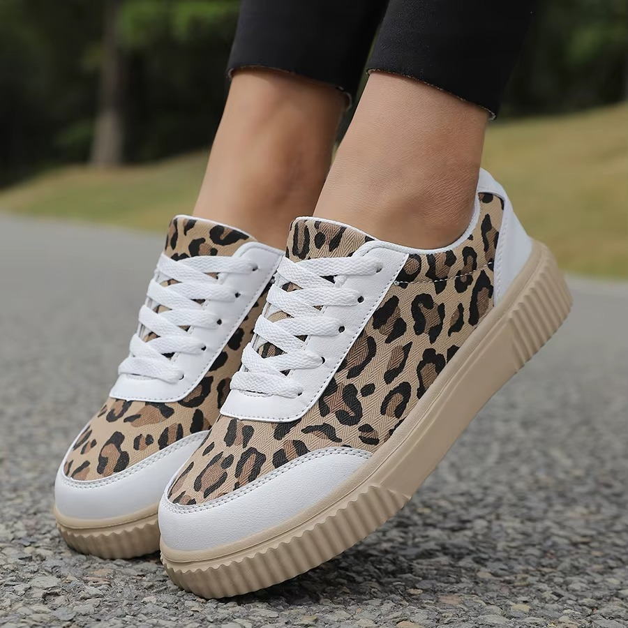 Orthopedic Leopard Sneaker